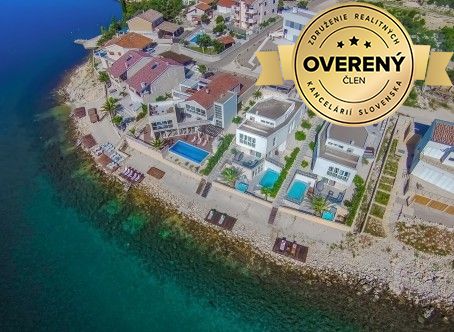 STAVEBNÝ POZEMOK S VÝHĽADOM NA MORE – fotografia 2