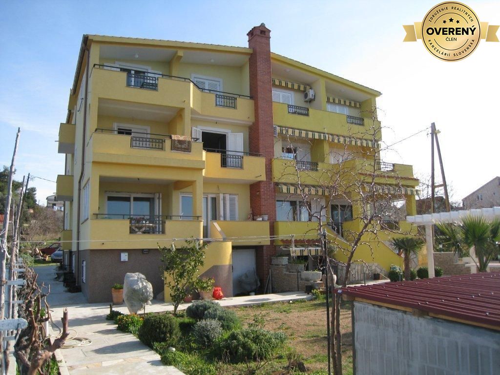APARTMÁNOVÝ DOM PRI MORI, KOŽINO – fotografia 1