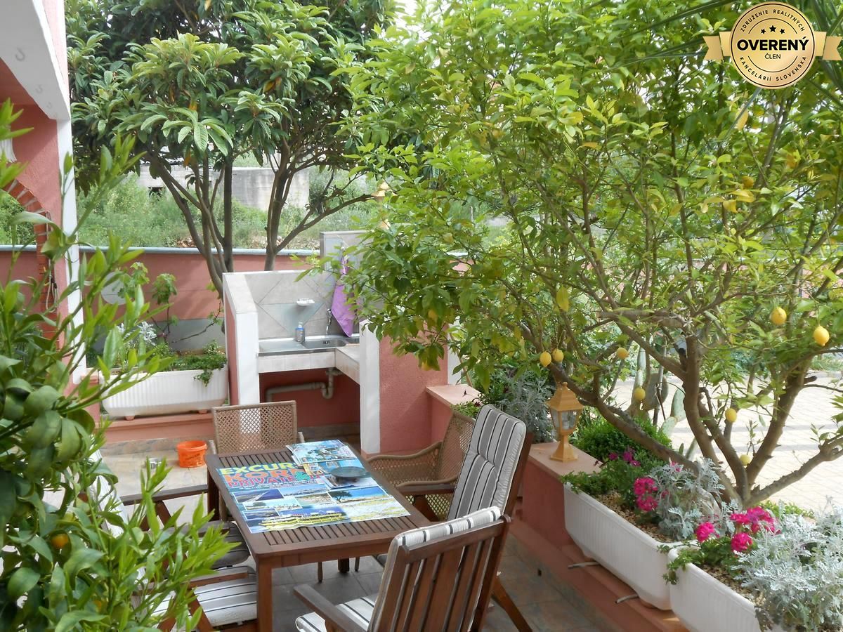 VILLA S BAZÉNOM A VÝHĽADOM NA MORE, ZADAR – fotografia 9