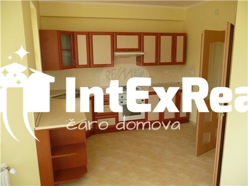 PRENÁJOM 5 izbový rodinný dom, Galanta – fotografia 6