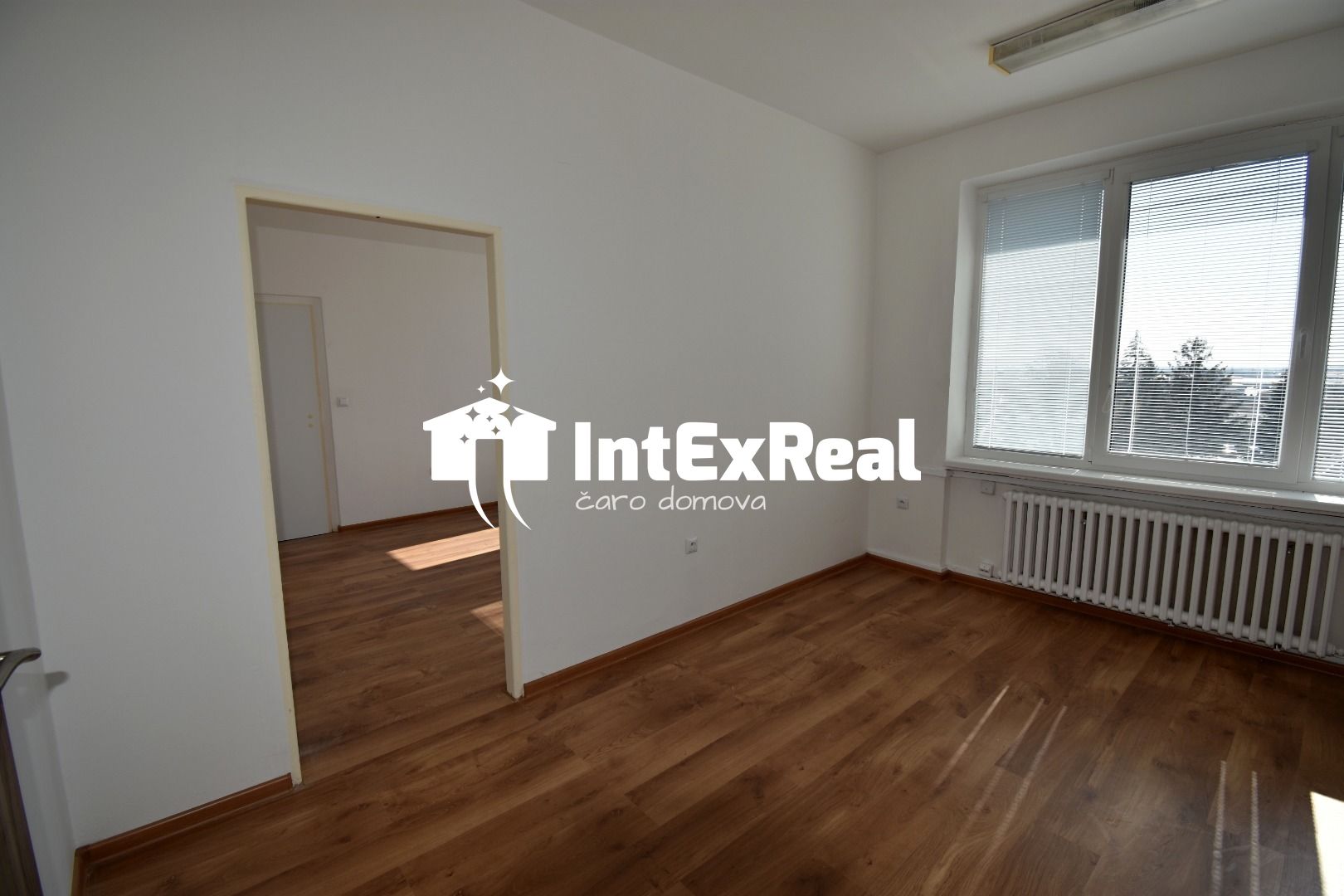 Prenájom dvojkancelárie 30 m2, Galanta – fotografia 2