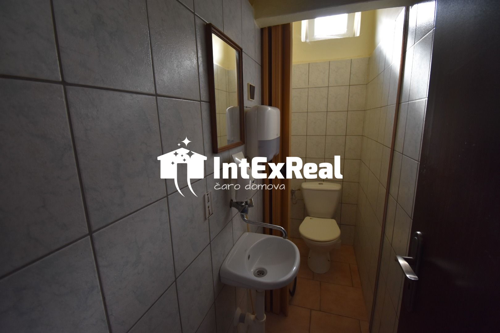 Budova s pozemkom na predaj, 18 árov, Čierny Brod – fotografia 9