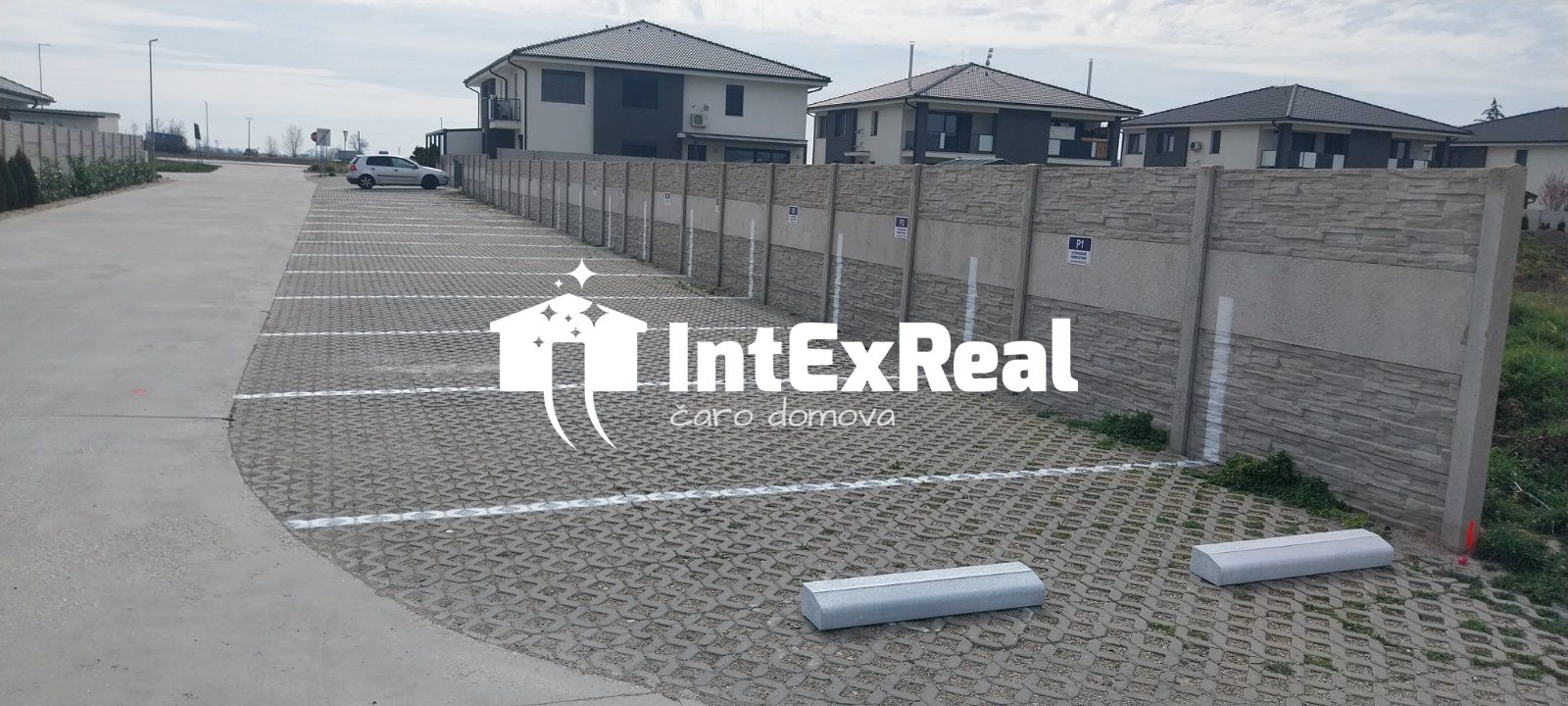 MIMORIADNA AKCIA ! Parkovacie státie na prenájom, Galanta – fotografia 5