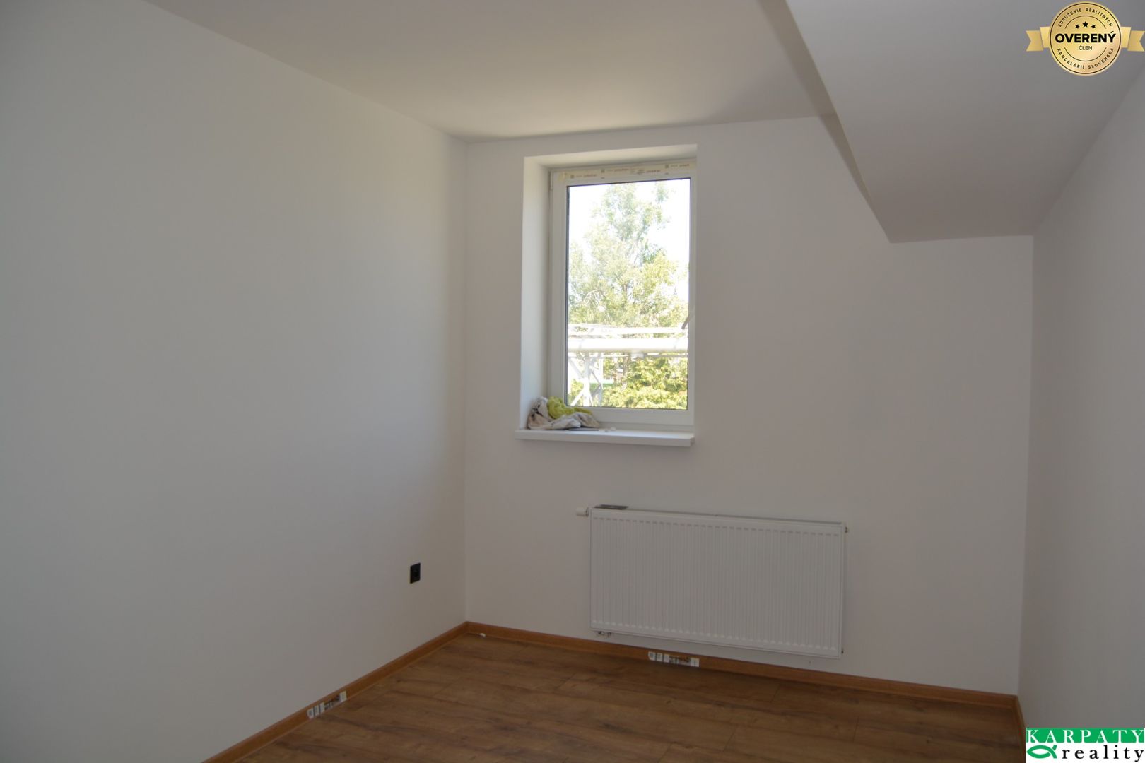 Prenájom haly s pevnou parabolickou konštrukciou, 1000 m2, Hlohovec! – fotografia 8