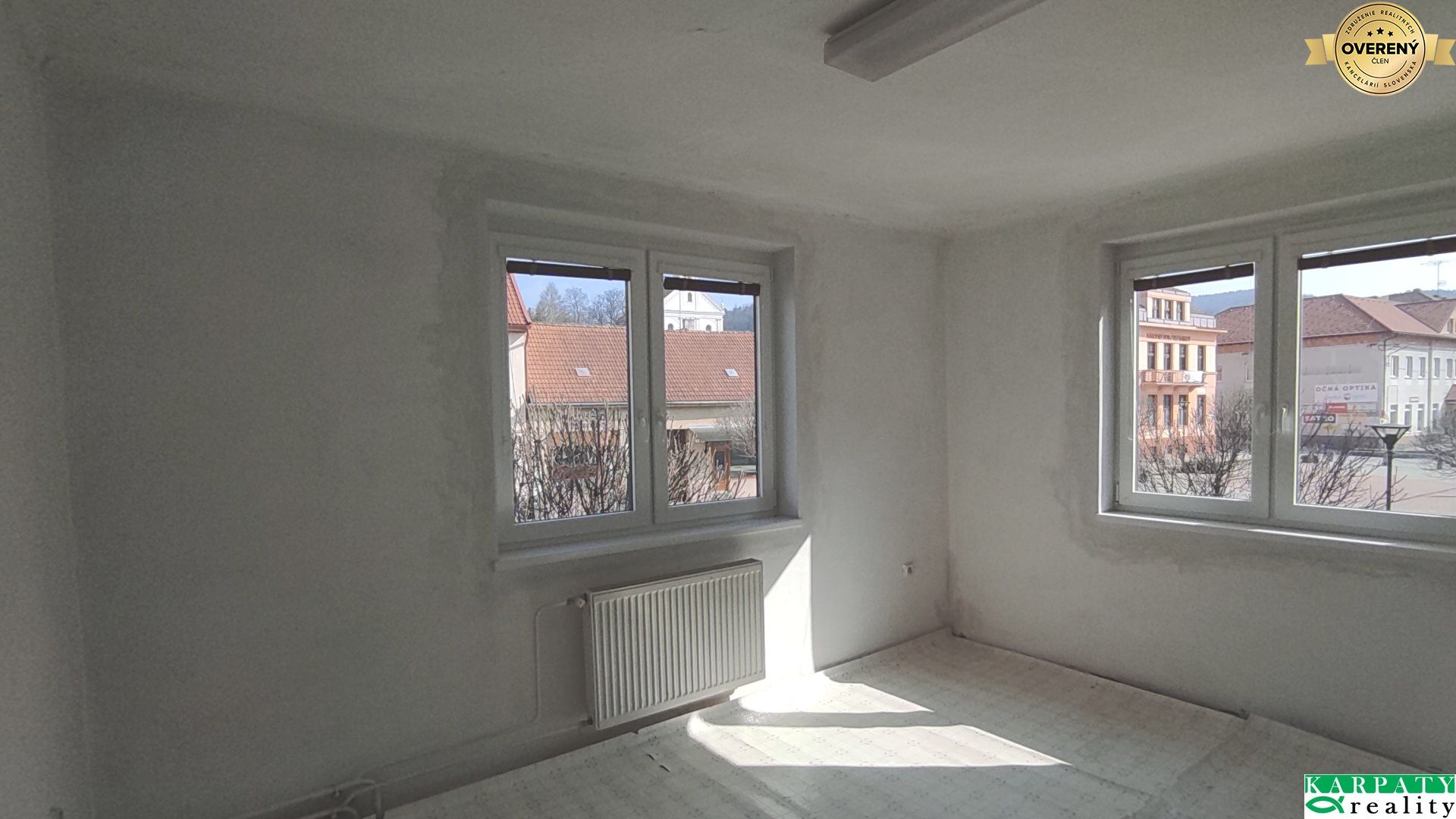 Polyfunkčný dom pri fontáne v srdci Brezovej, bývanie i podnikanie! – fotografia 5