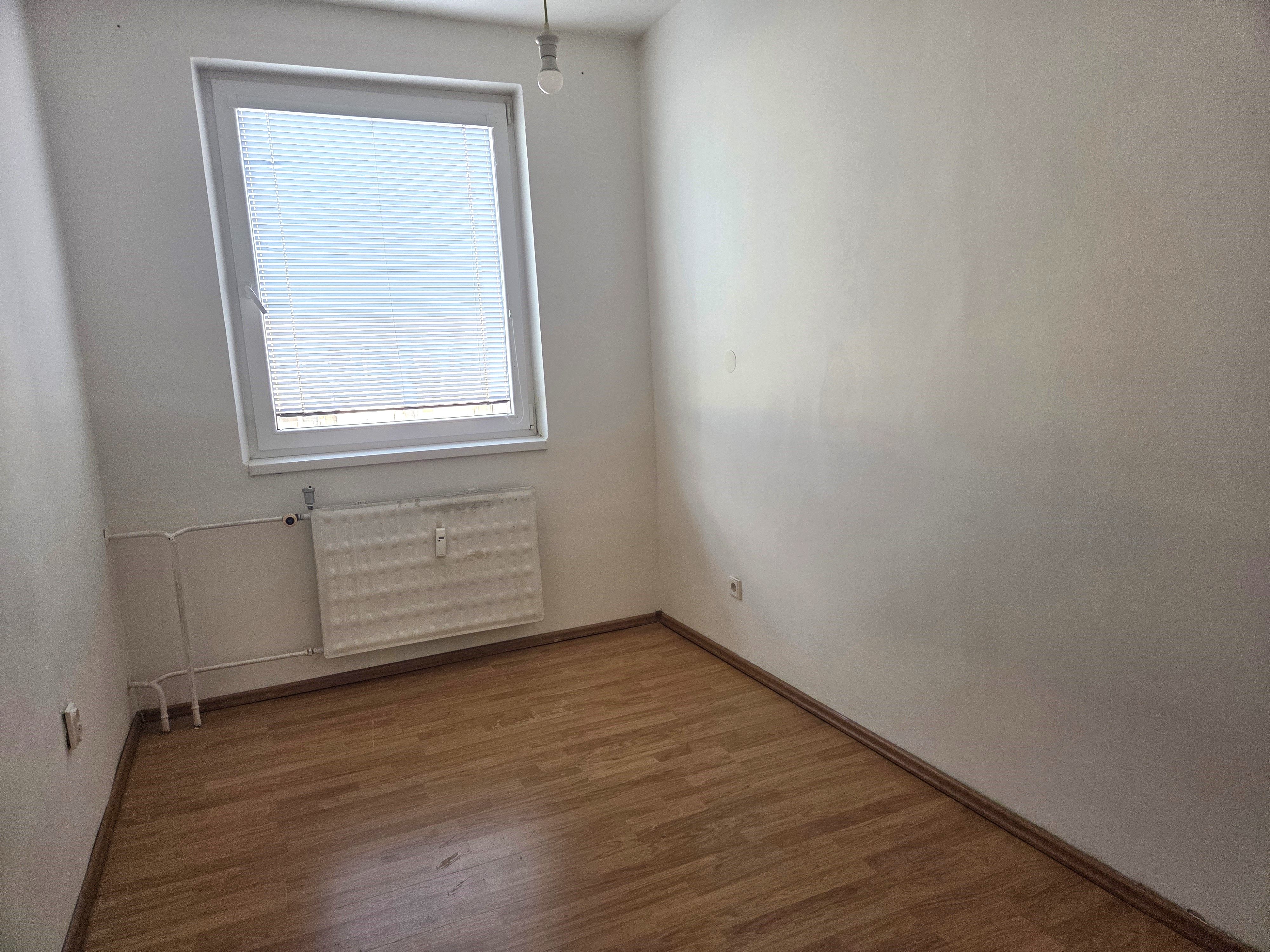3 Izbový byt na predaj v Nových Zámkoch sídlisko JUH. – fotografia 3