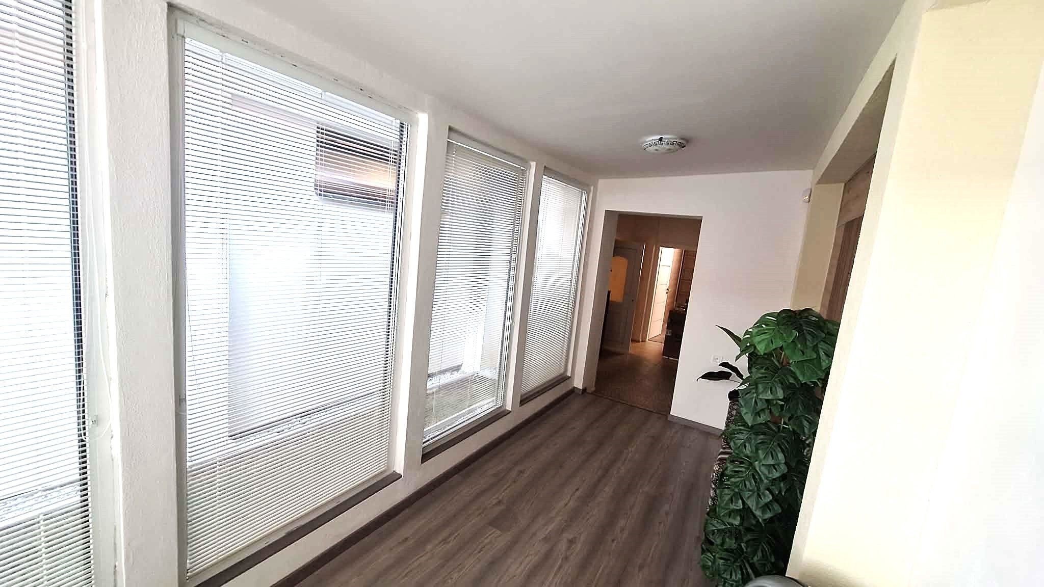 PREDAJ - Kompletne prerobený 4 izbový rodinný dom v CENTRE Komárna pamiatková zóna VÝHODNÁ KÚPA! – fotografia 6