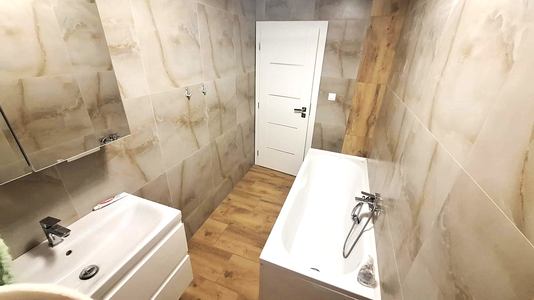 PREDAJ - Kompletne prerobený 4 izbový rodinný dom v CENTRE Komárna pamiatková zóna VÝHODNÁ KÚPA! – fotografia 10