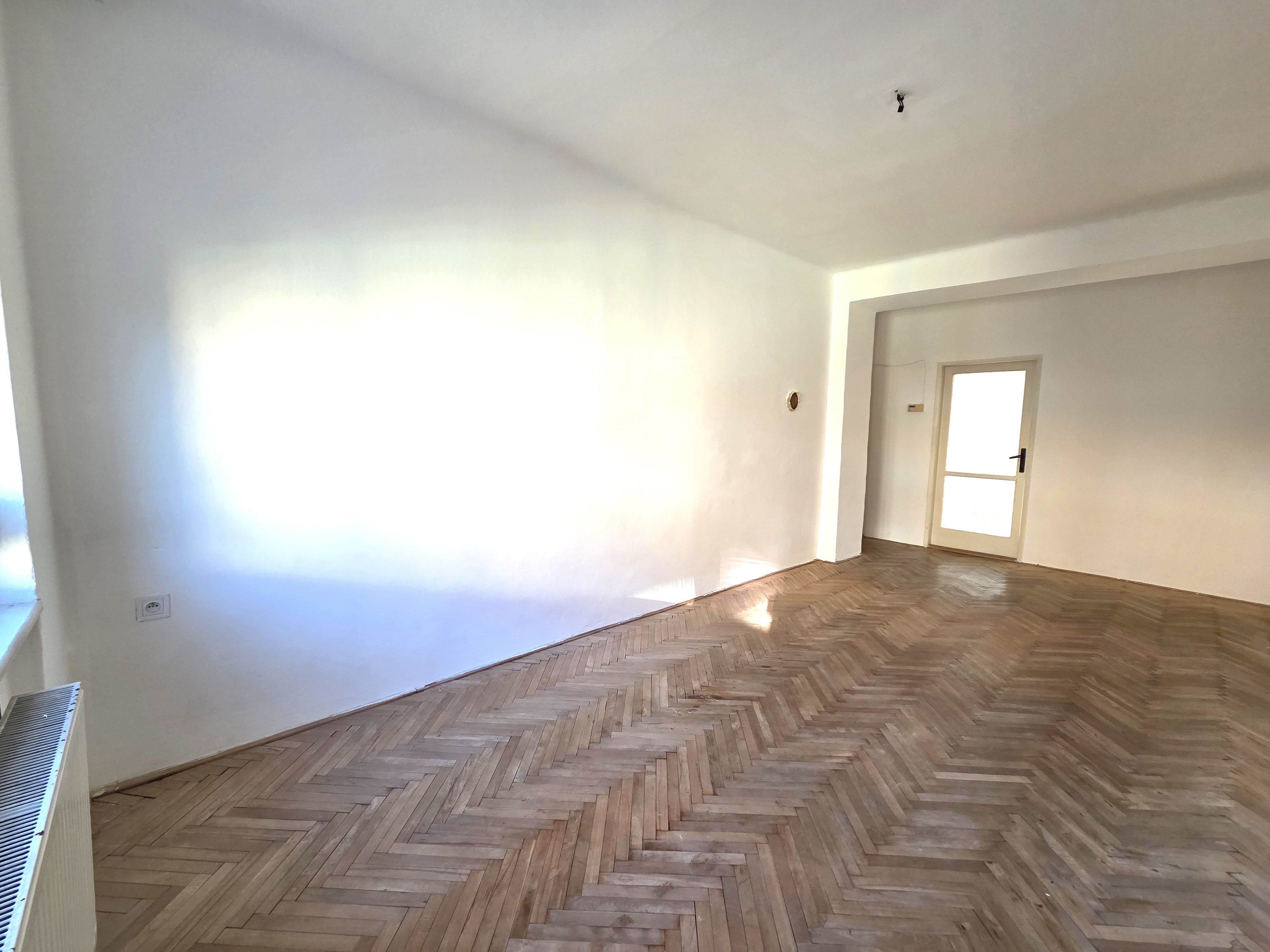 2 izbový byt v centre Nových Zámkov. – fotografia 5