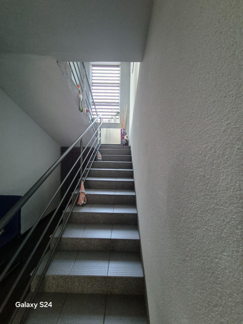 /Exkluzívne iba u Nás/Predaj 7-izb.RD po kompletnej rekonštrukcii v Šuranoch. – fotografia 9