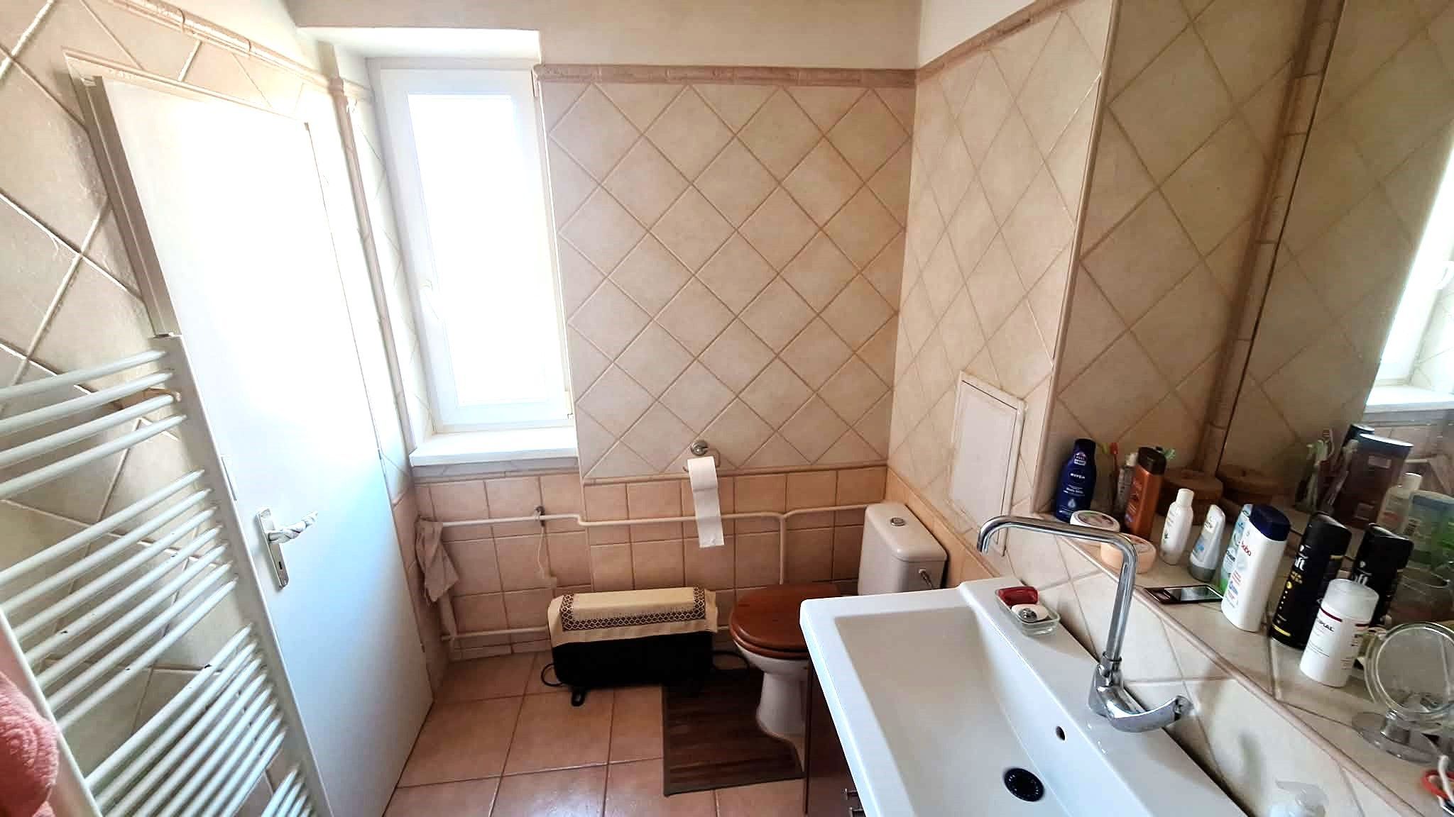 EXKLUZÍVNY PREDAJ - Kompletne prerobený 2 izbový tehlový byt v Komárne – fotografia 6