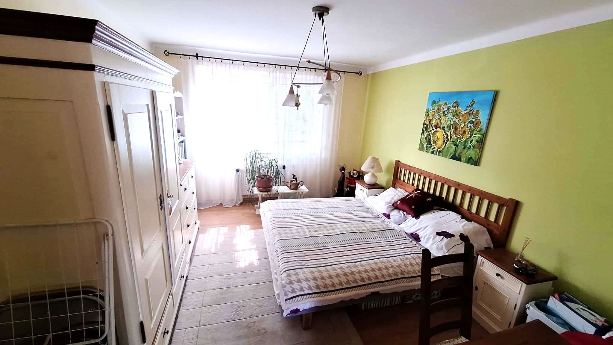 EXKLUZÍVNY PREDAJ - Kompletne prerobený 2 izbový tehlový byt v Komárne – fotografia 9