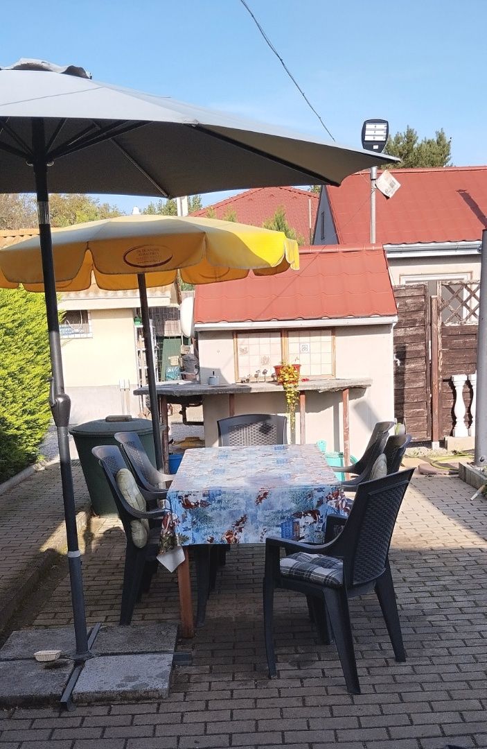 Menší rodinný dom na predaj s veľkým pozemkom v Nových Zámkoch. – fotografia 4