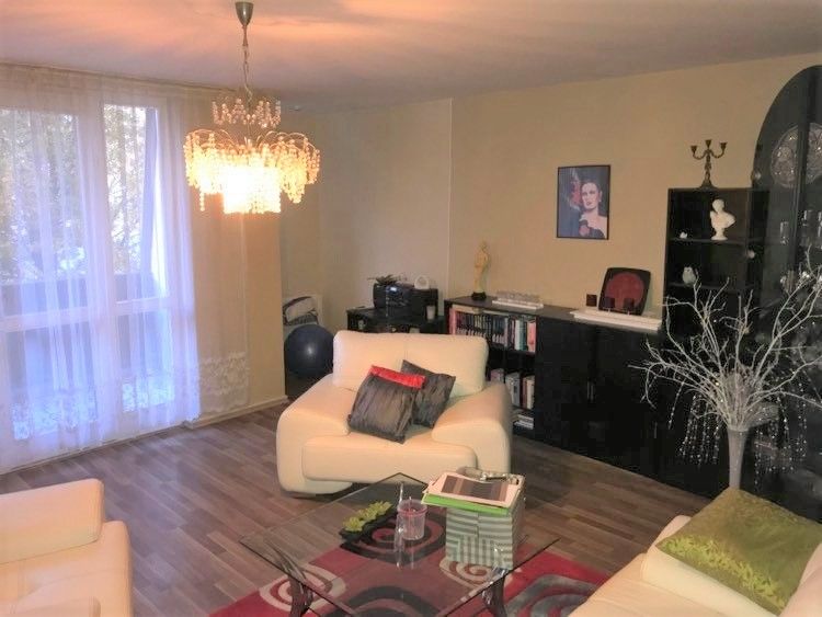 Predaj - polyfunkčný objekt s 2 bytovými jednotkami a podnikateľskými priestormi v centre Komárna – fotografia 9
