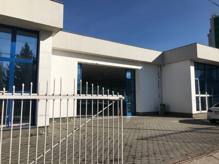 PRENÁJOM - skladových - výrobných - obchodných logistických priestorov vhodné na skladovanie v Hurbanove – fotografia 1
