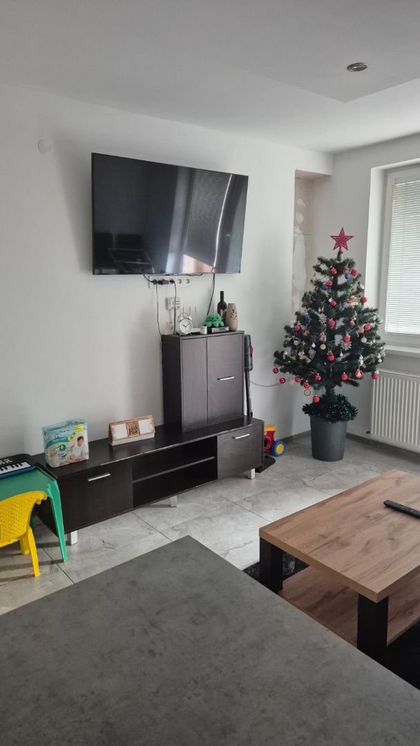 Prenájom - 1 izb. zariadený byt s balkónom v Šuranoch. – fotografia 3