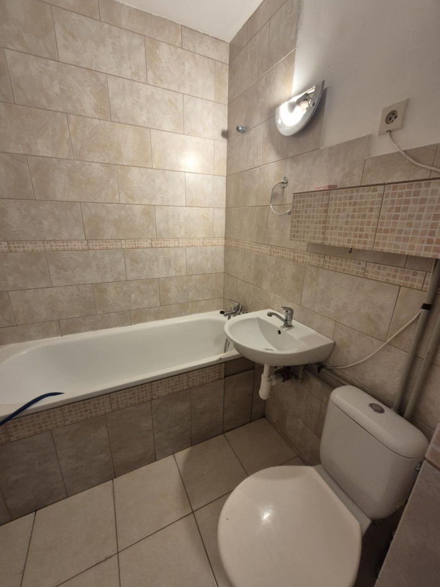 PREDAJ - čiastočne prerobený 1 izbový byt v Komárne – fotografia 6