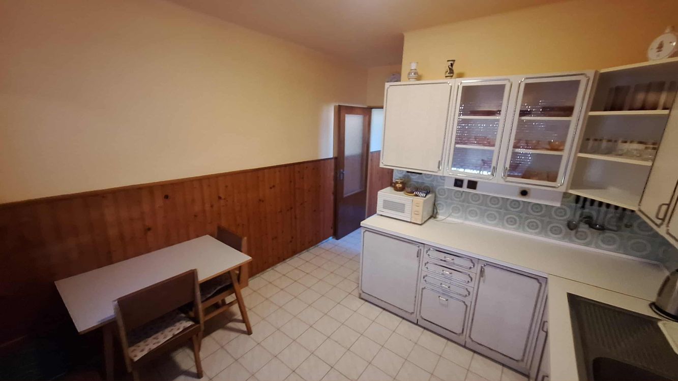 EXKLUZÍVNY PREDAJ - čiastočne prerobený 3 Izbový prízemný rodinný dom v Komárne DOHODA MOŽNÁ! – fotografia 6