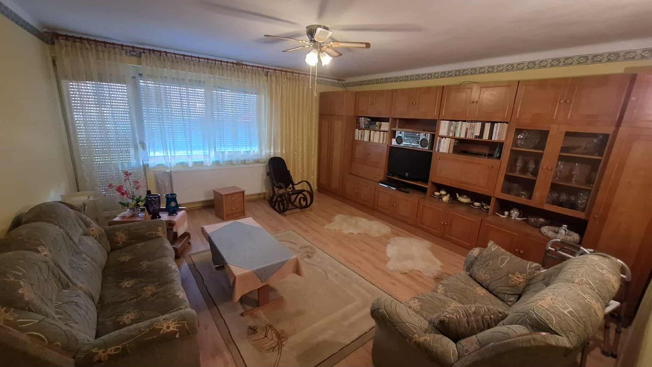 EXKLUZÍVNY PREDAJ - čiastočne prerobený 3 Izbový prízemný rodinný dom v Komárne DOHODA MOŽNÁ! – fotografia 9