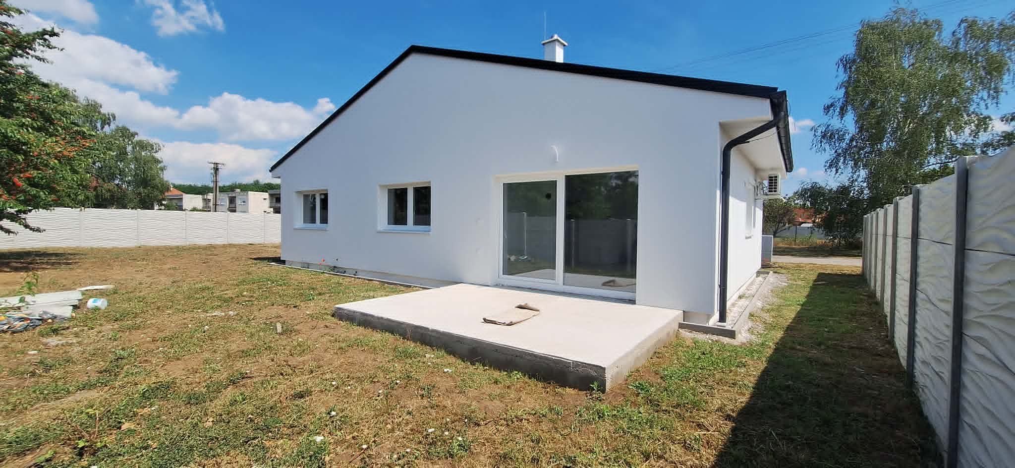 PREDAJ - 4 izbový rodinný dom typu bungalov v Marcelovej NOVOSTAVBA PRED KOLAUDÁIOU! – fotografia 3