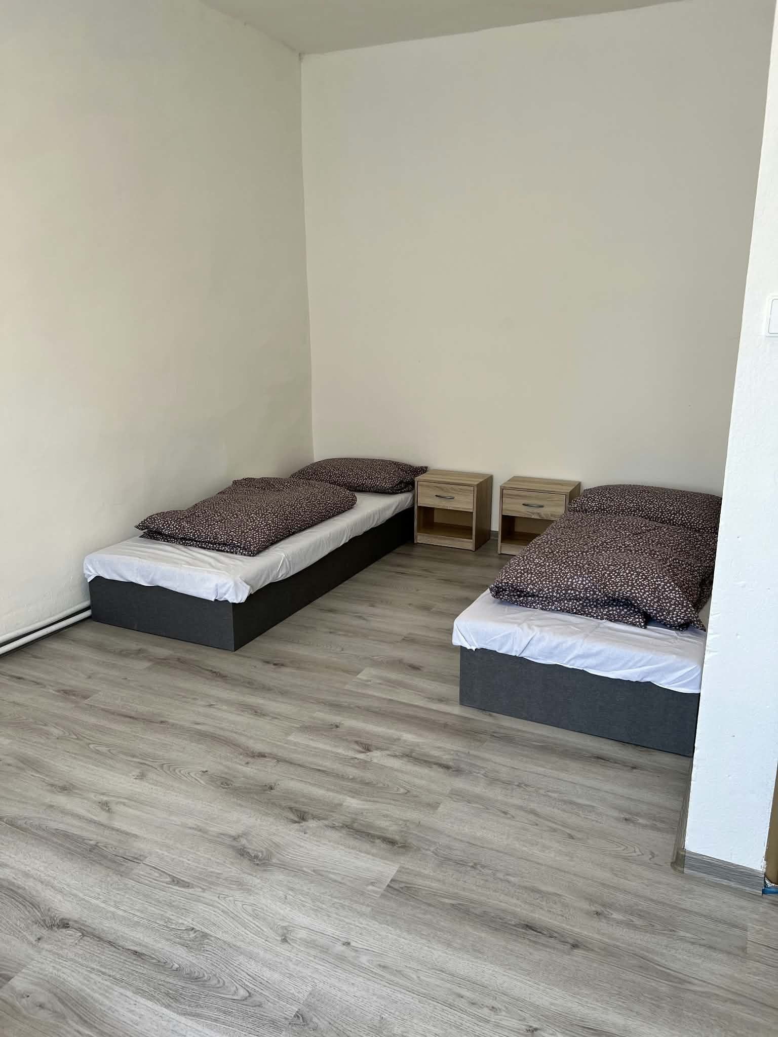 PRENÁJOM RODINNÉHO DOMU – ŠURANY, časť NOVÝ SVET – fotografia 1