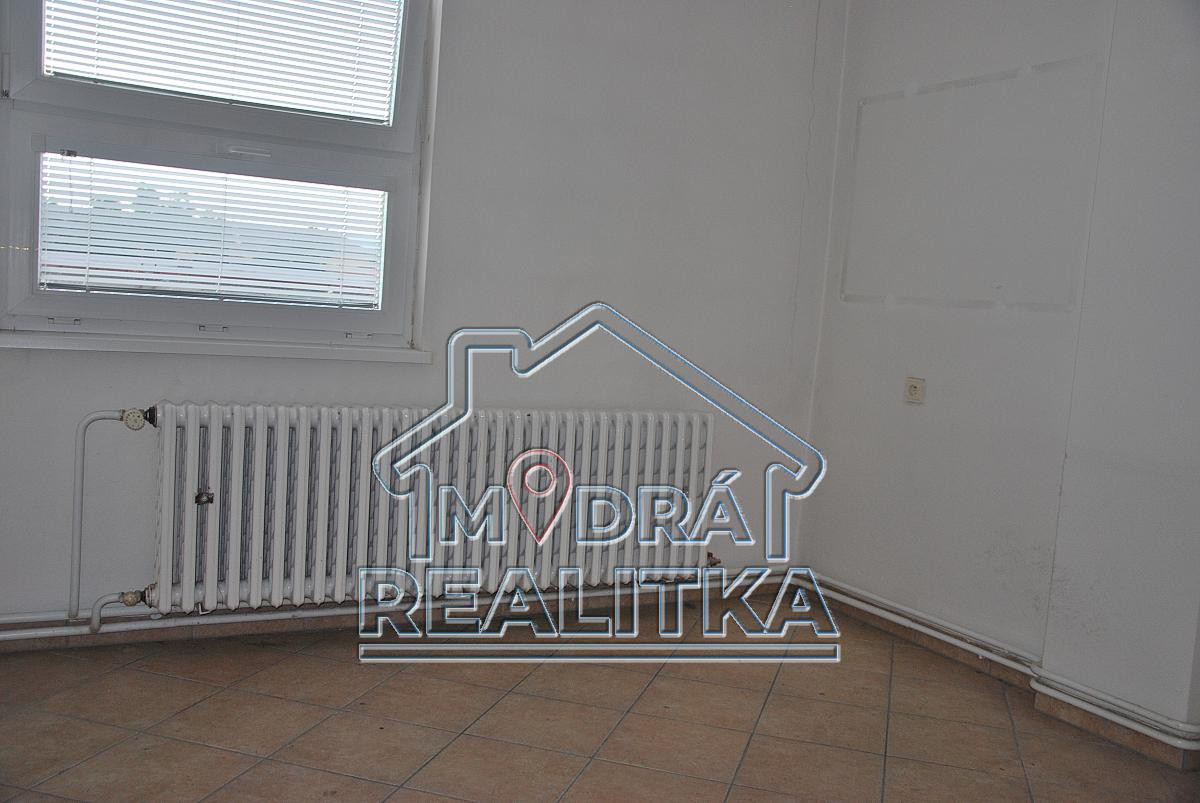 Na predaj samostatné kancelárske priestory v Humennom – fotografia 2