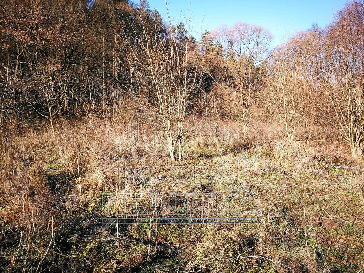 Na predaj pozemok v Humennom za 10,- €/m2 – fotografia 1