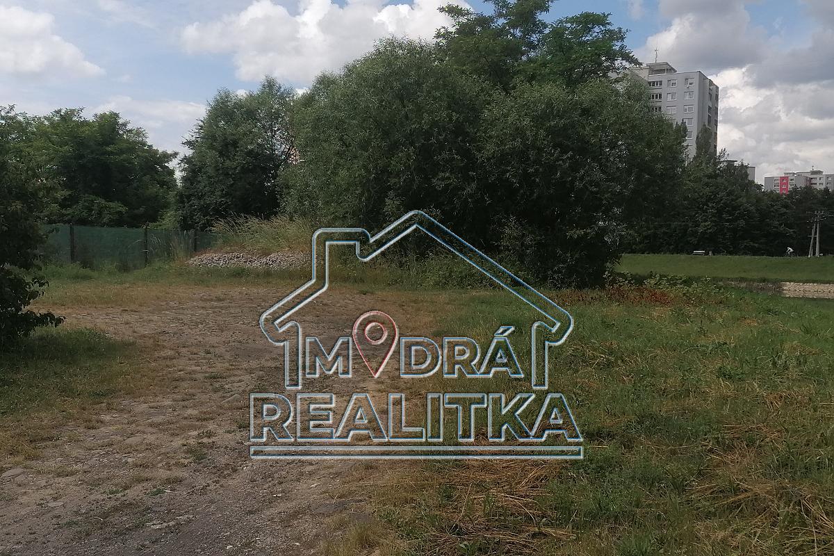 Lukratívny pozemok pri Laborci na predaj – fotografia 5