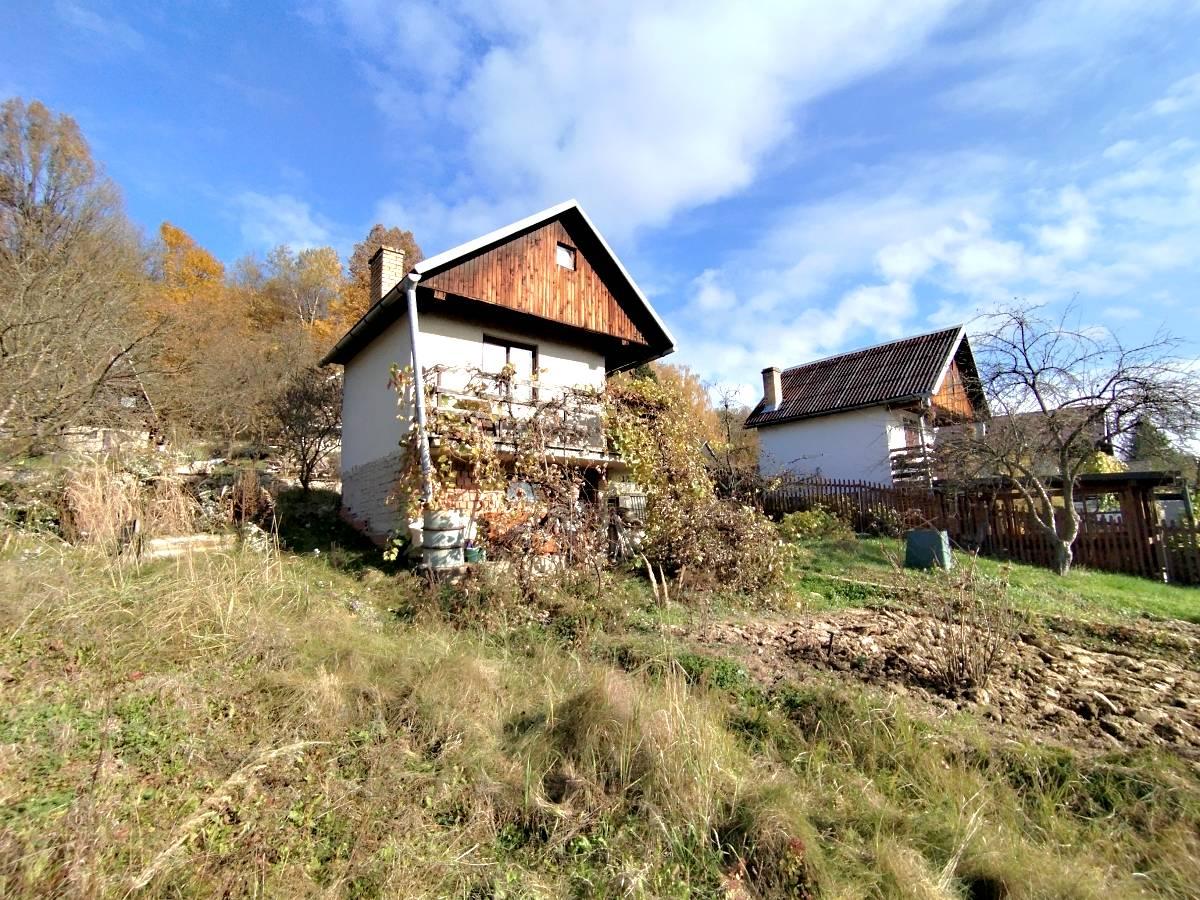 Murovaná záhradná chatka na predaj – fotografia 3
