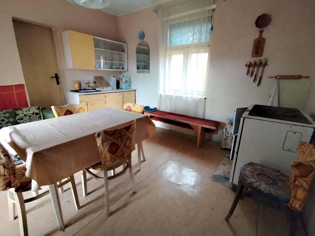 Chalupa na samote s dvoma  pozemkami – Pichne, okres Snina – fotografia 8