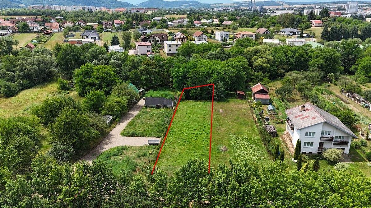Pozemok v Humennom s investičným potenciálom – 1 329 m² – fotografia 3
