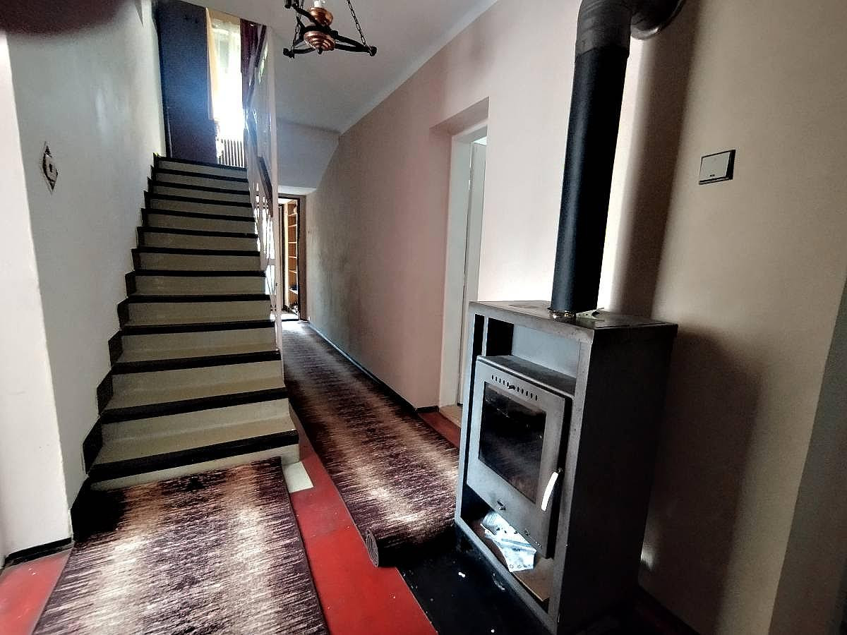Rodinný dom pod lesom na predaj – Ptičie, časť Podskalka – fotografia 3