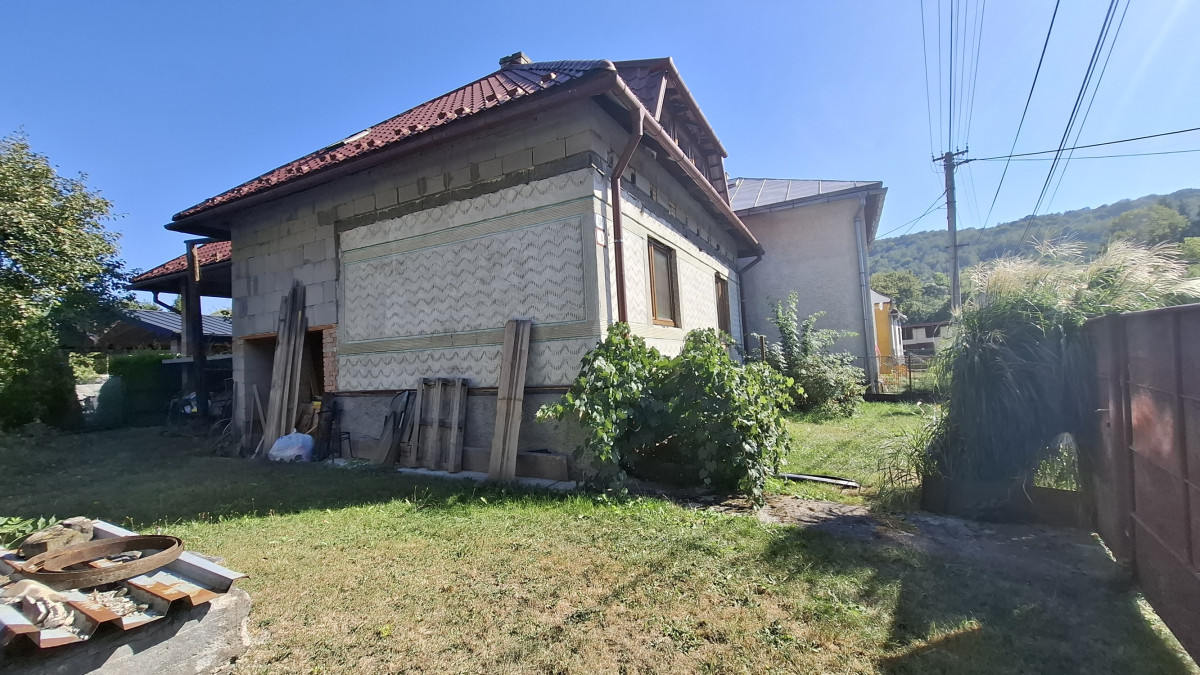 RODINNÝ DOM V CENTRE STAKČÍNA – UL. DUCHNOVIČOVA – fotografia 6