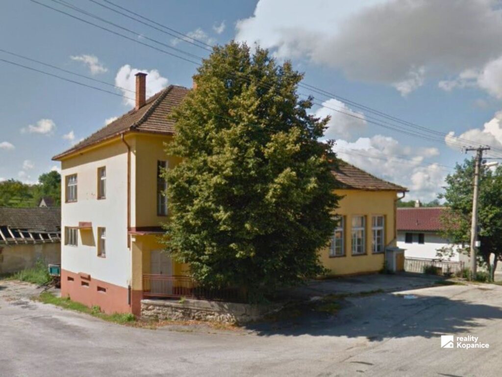 viac funkčná budova na predaj v obci Bukovec pri Myjave – fotografia 2