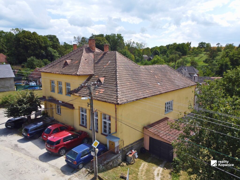 viac funkčná budova na predaj v obci Bukovec pri Myjave – fotografia 3