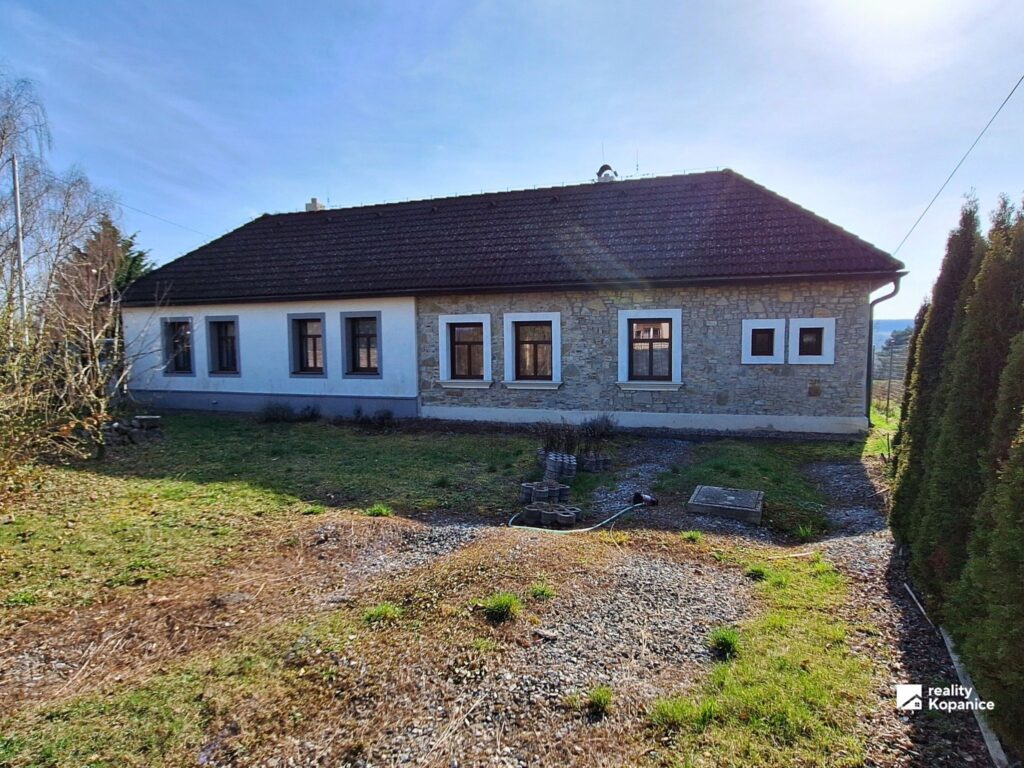 štýlový rodinný dom Stará Turá, Papraď – fotografia 1