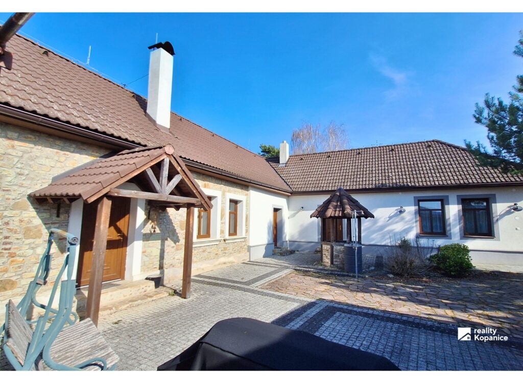 štýlový rodinný dom Stará Turá, Papraď – fotografia 3