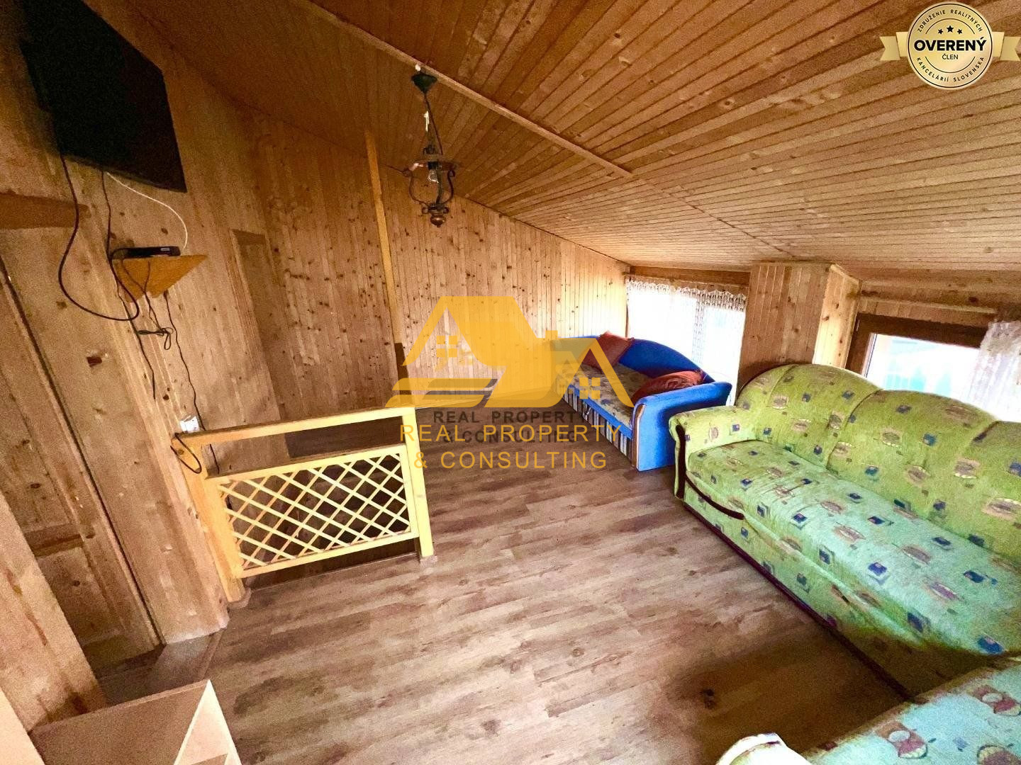 Predám rekreačnú chatu v obci Podhájska – fotografia 4
