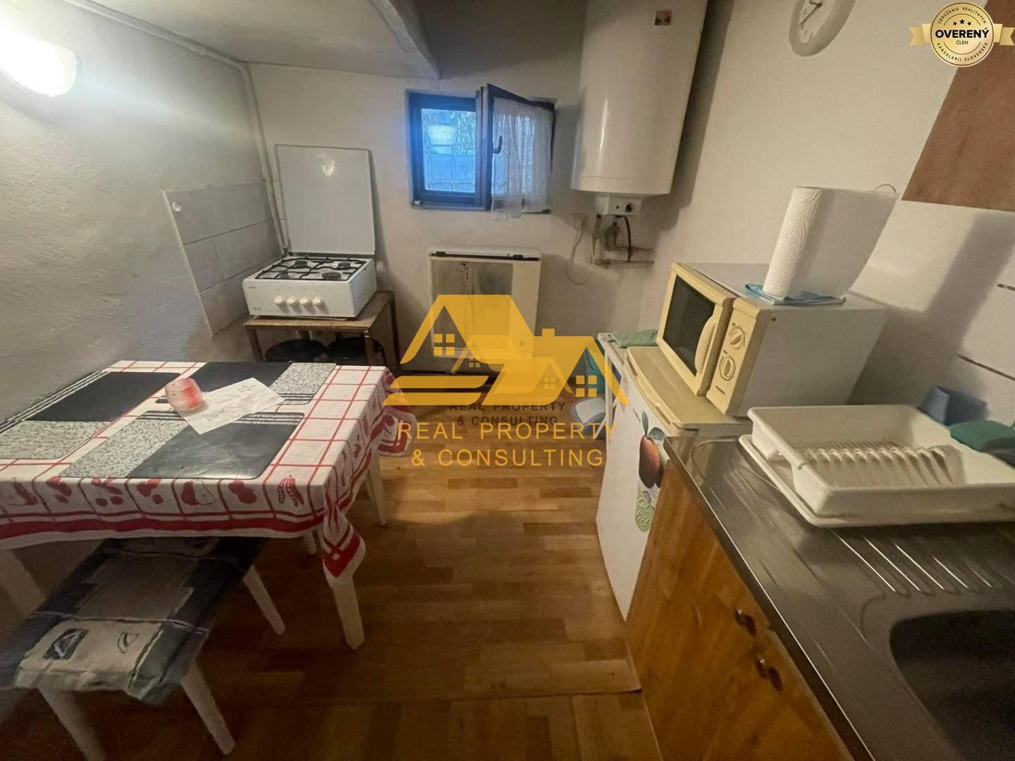 Predám apartmánový dom v obci Podhájska – fotografia 9