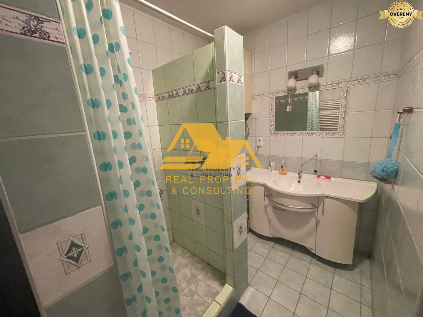 Znížená cena! Predám rodinný dom v Nových Zámkoch – fotografia 6