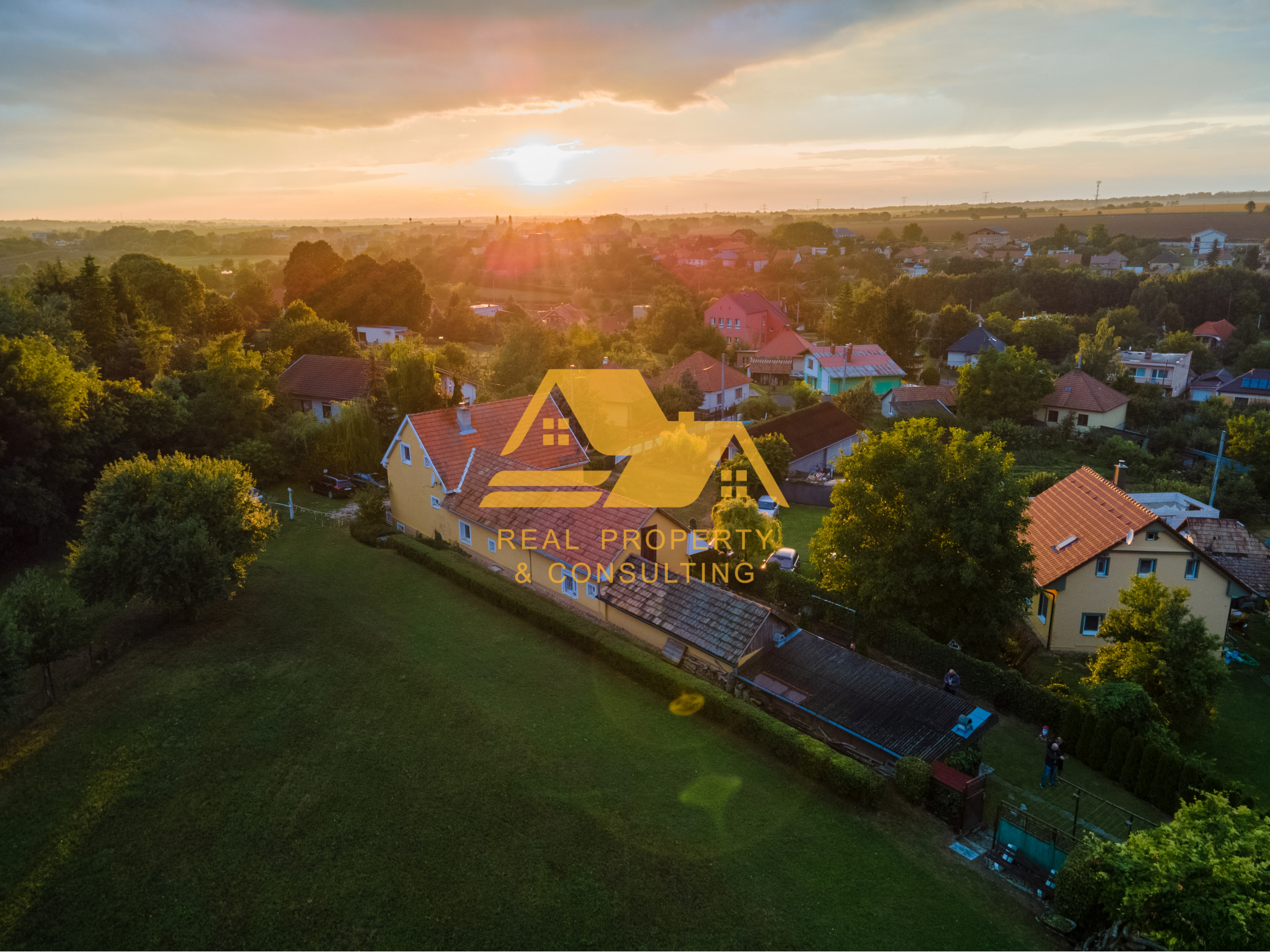 Exkluzívne! Predám apartmánový dom v obci Podhájska – fotografia 4