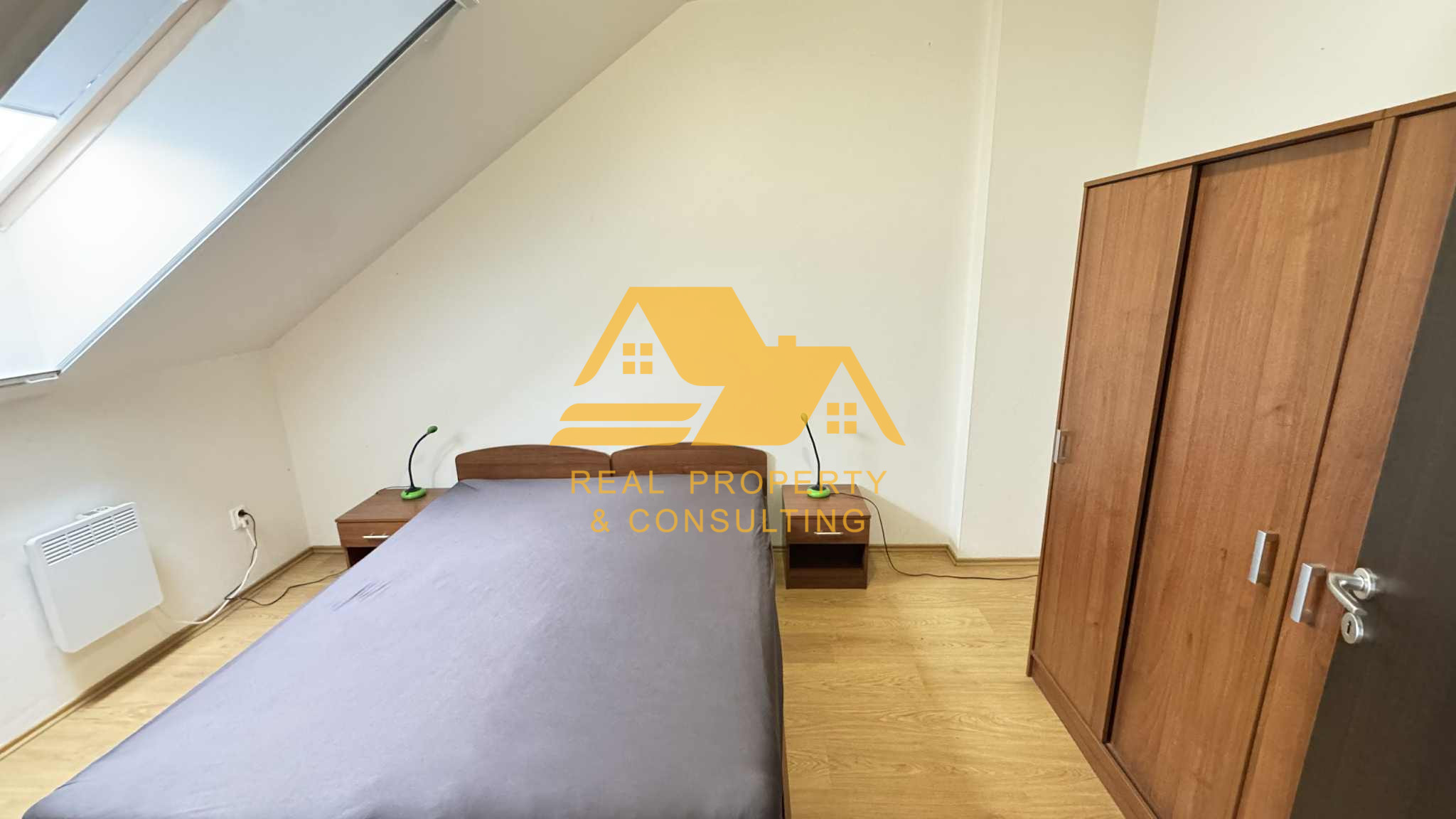Predám veľký apartmán neďaleko kúpaliska v obci Podhájska – fotografia 5
