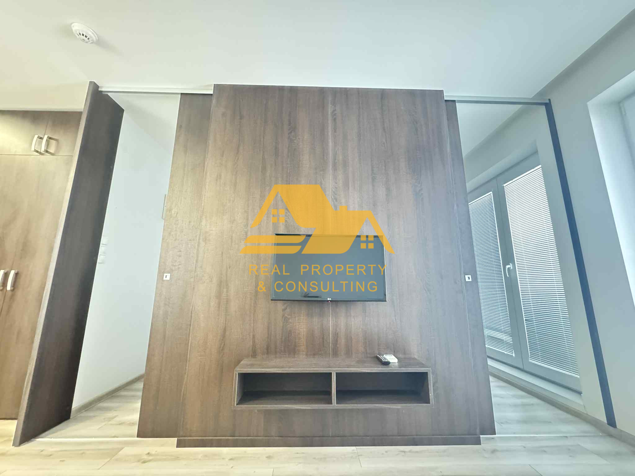 Výhodná ponuka! Moderný apartmán neďaleko kúpaliska v obci Podhájska – fotografia 2