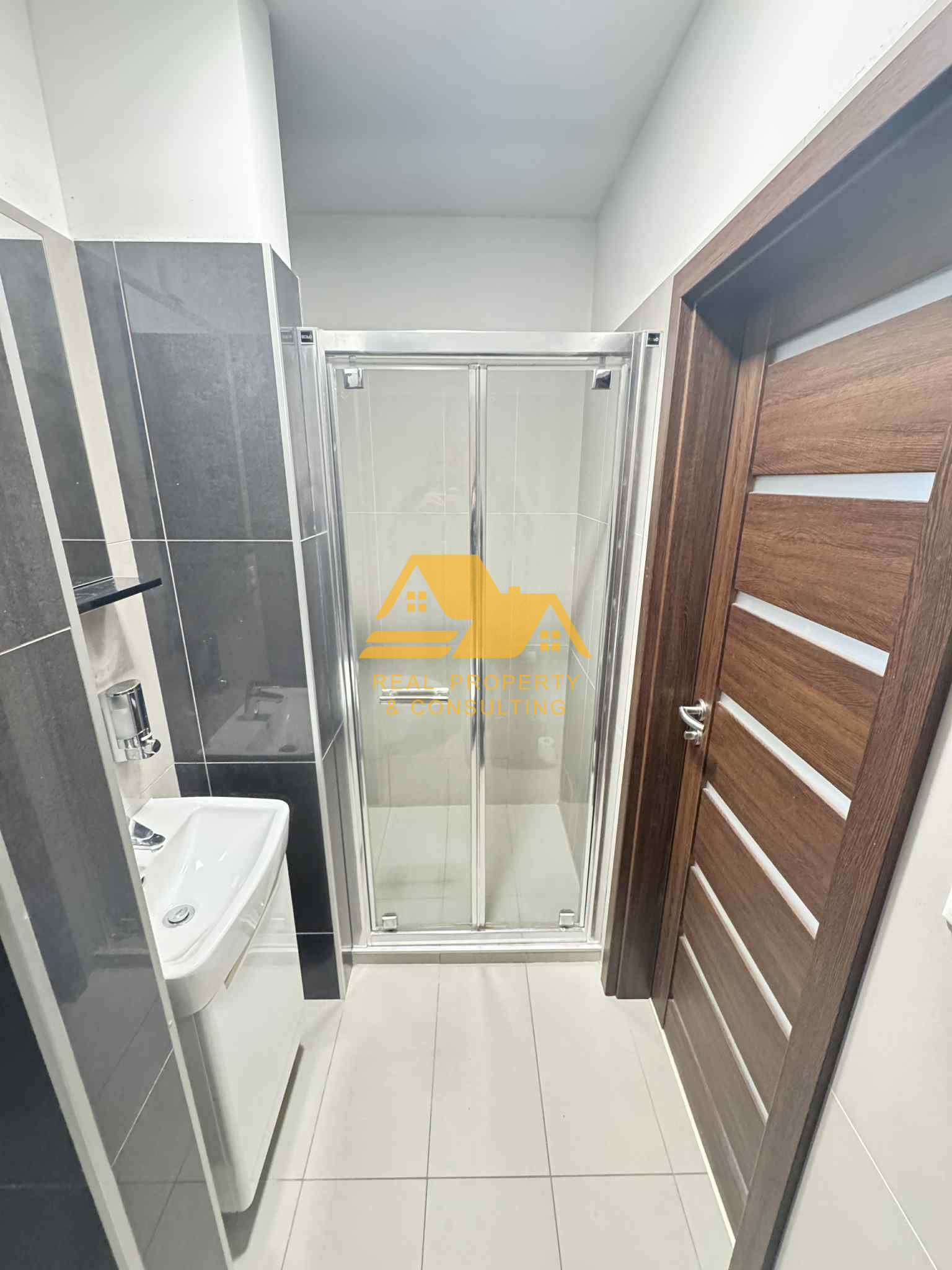 Výhodná ponuka! Moderný apartmán neďaleko kúpaliska v obci Podhájska – fotografia 5
