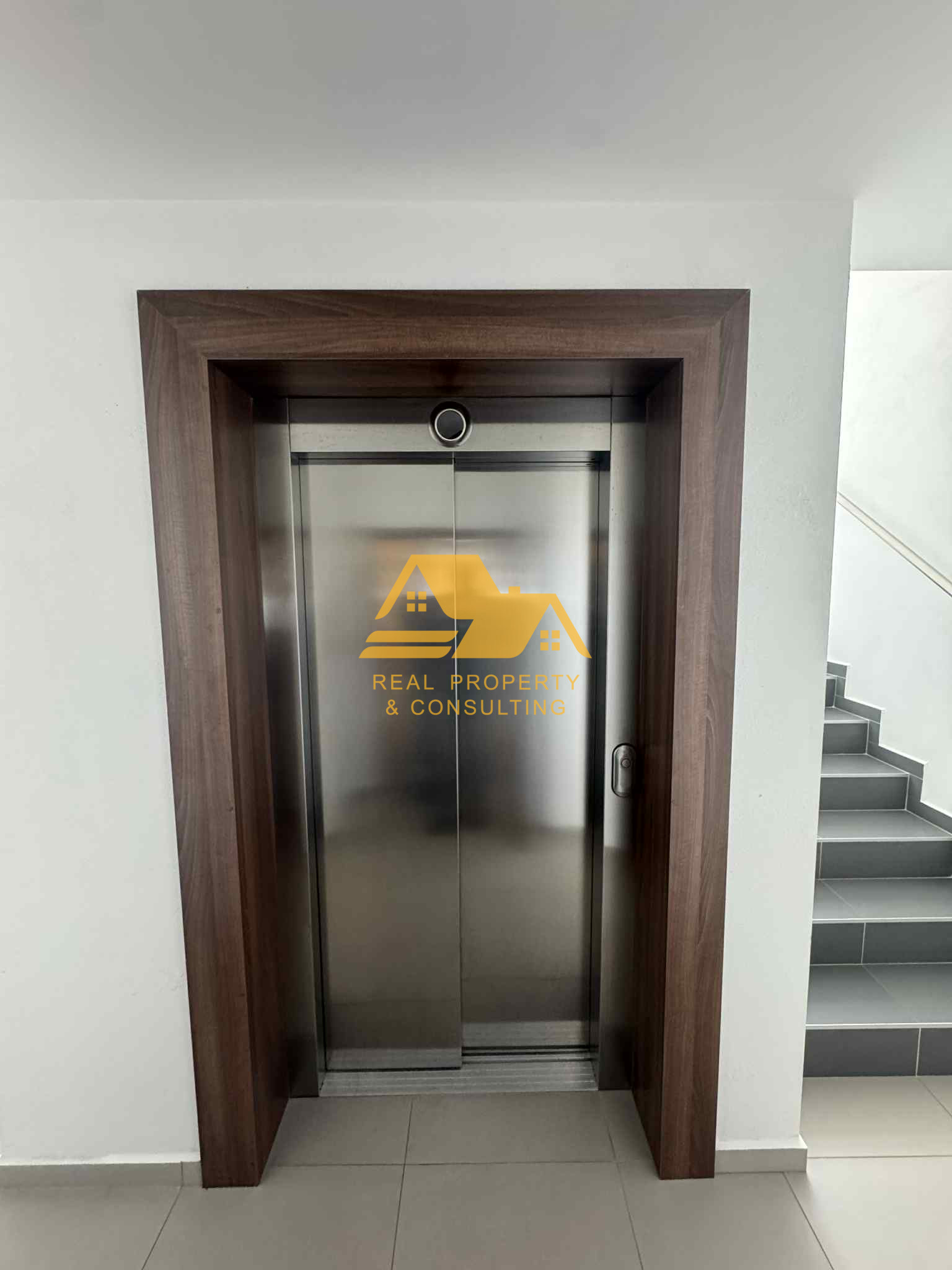 Výhodná ponuka! Moderný apartmán neďaleko kúpaliska v obci Podhájska – fotografia 10