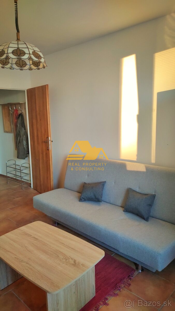 Prenajmem garsónku s balkónom v Nových Zámkoch – fotografia 4