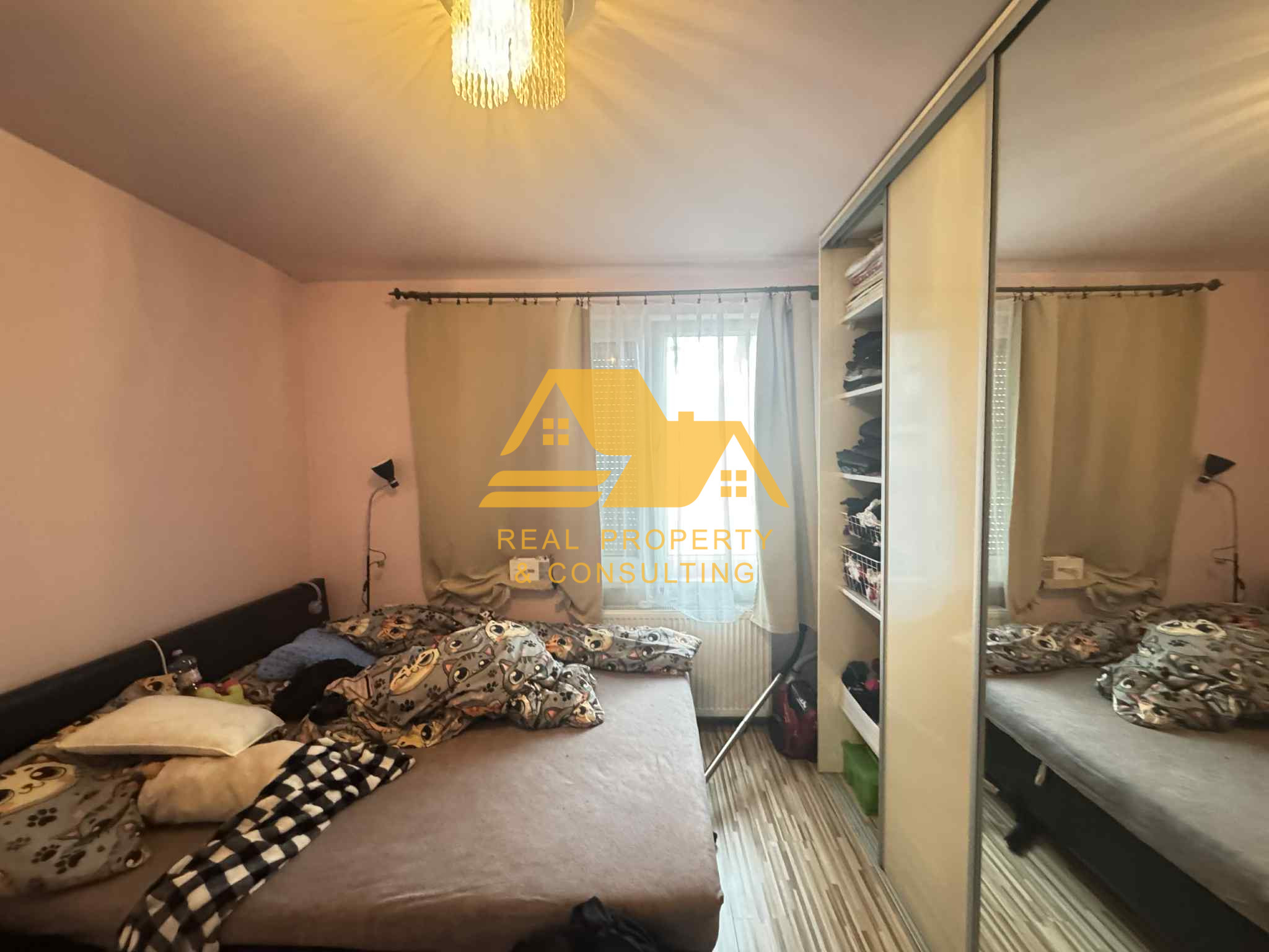 Predám 3 izbový byt s balkónom na sídlisku Juh v Nových Zámkoch – fotografia 2