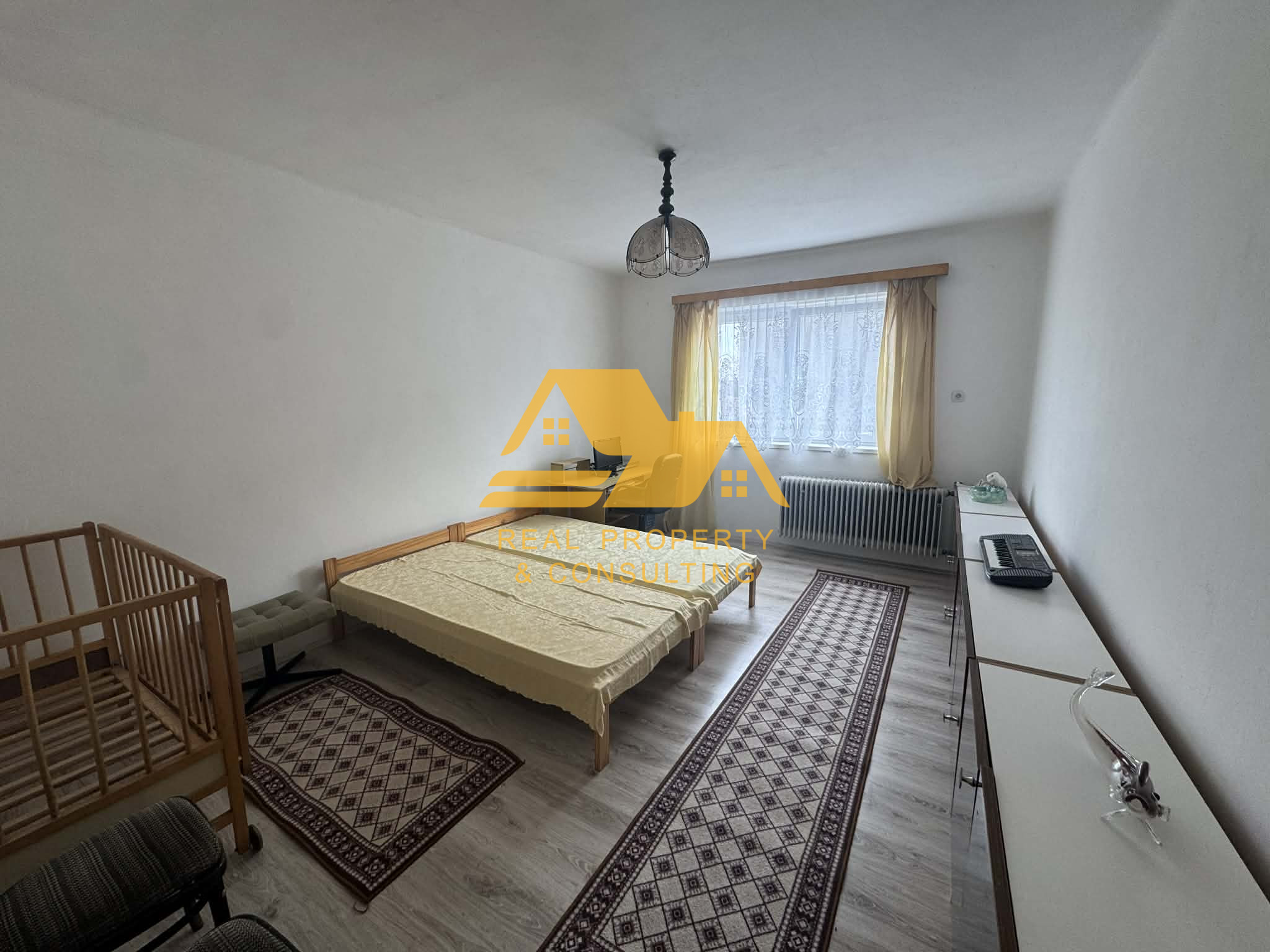 Exkluzívne! Predám rodinný dom s garážou v obci Bešeňov – fotografia 5