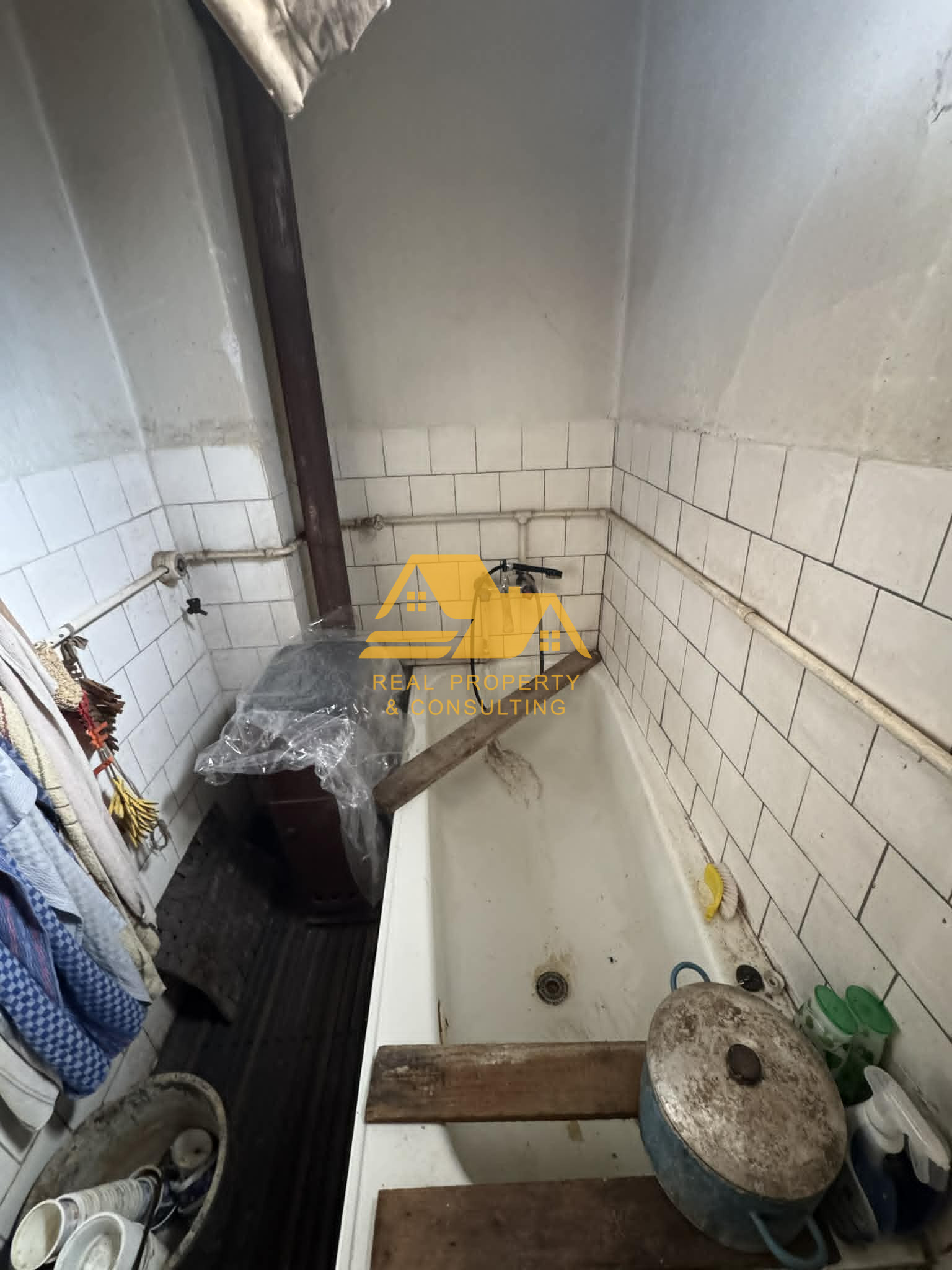 Predám pekný pozemok so starším domom v obci bánov – fotografia 9