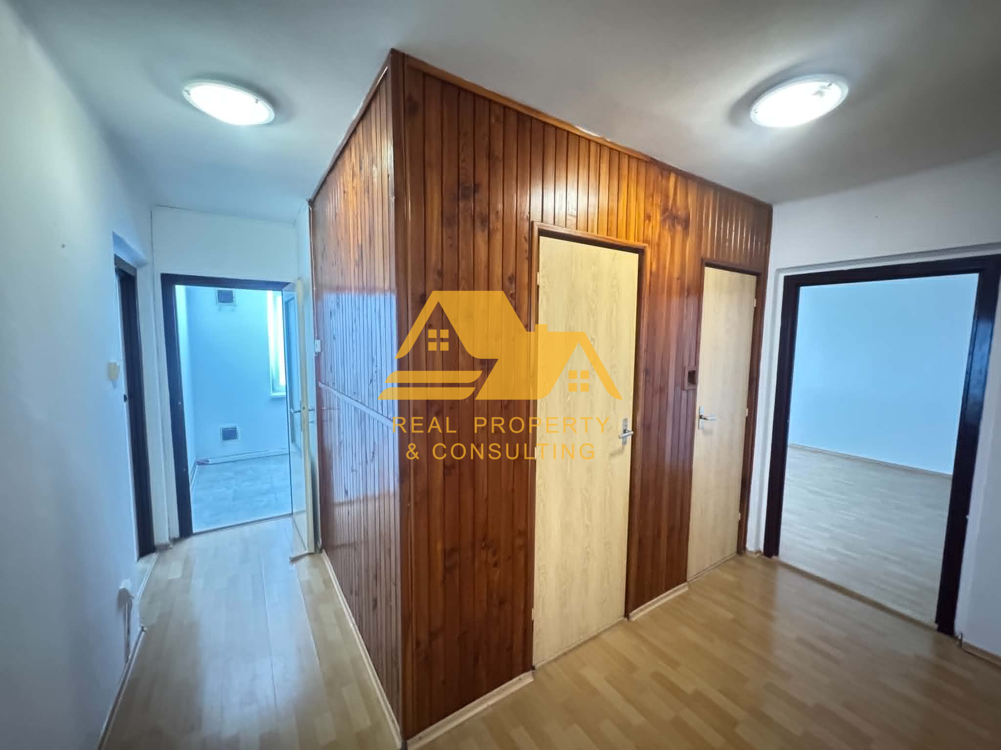 Exkluzívne! Predám 4 izbový byt na Mládežníckej ulici v Palárikove – fotografia 4